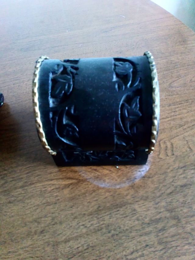 Juego de baúles en madera con decoración