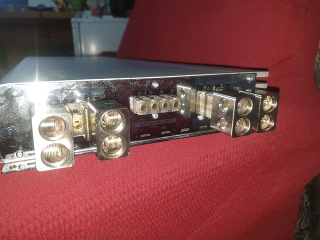 amplificador y subwoofer de competicion gama alta