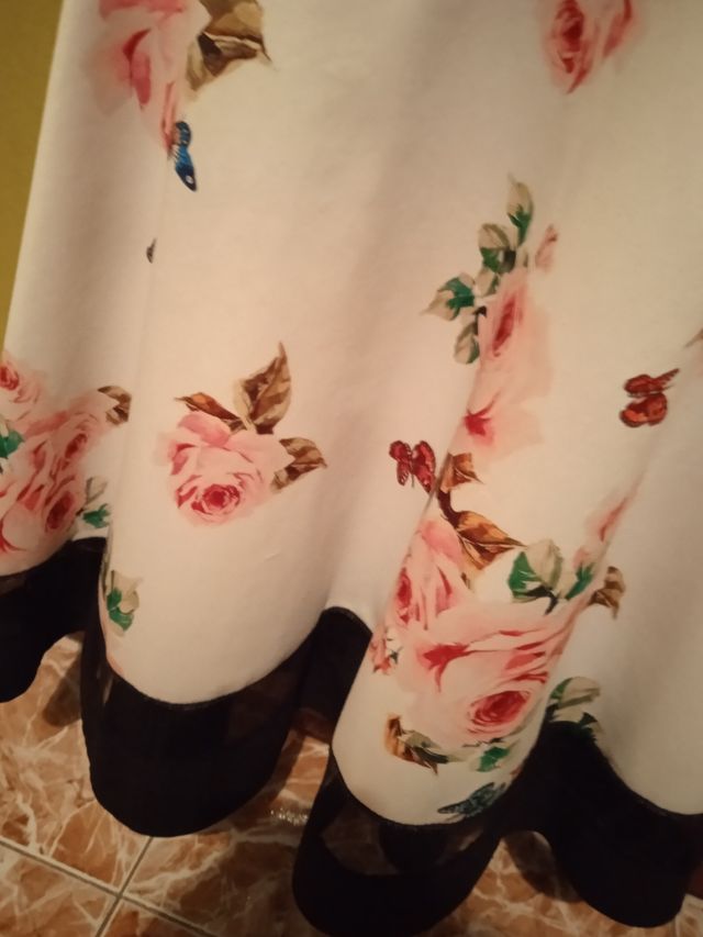 vestido blanco con flores