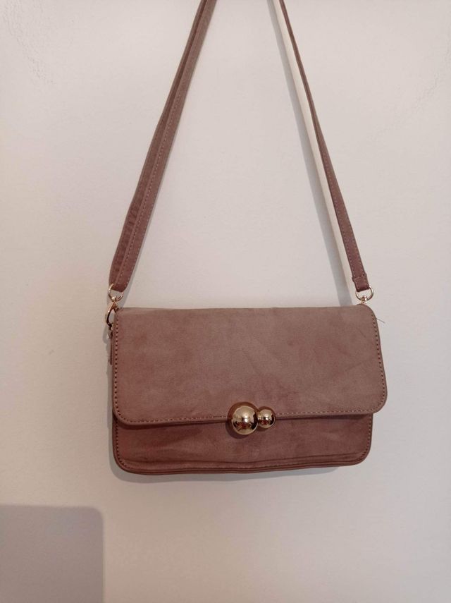 Bolso piel de melocotón tono marrón