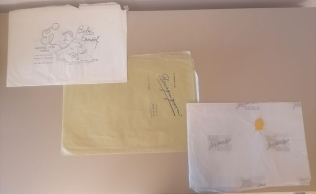 papel de envolver antiguo
