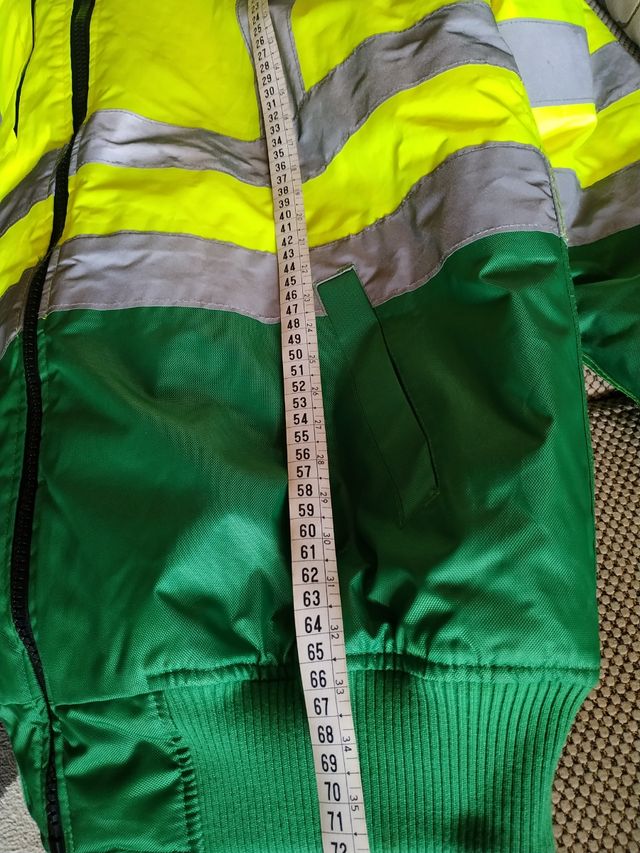 chaquetón trabajo precio no negociable.