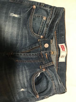 Pantalón Levi\\'s 511 slim, niño. Talla 12 años de segunda mano por 20 EUR  en Madrid en WALLAPOP