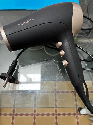 Secador Primark de segunda mano por 4 EUR en Canet de Mar en WALLAPOP