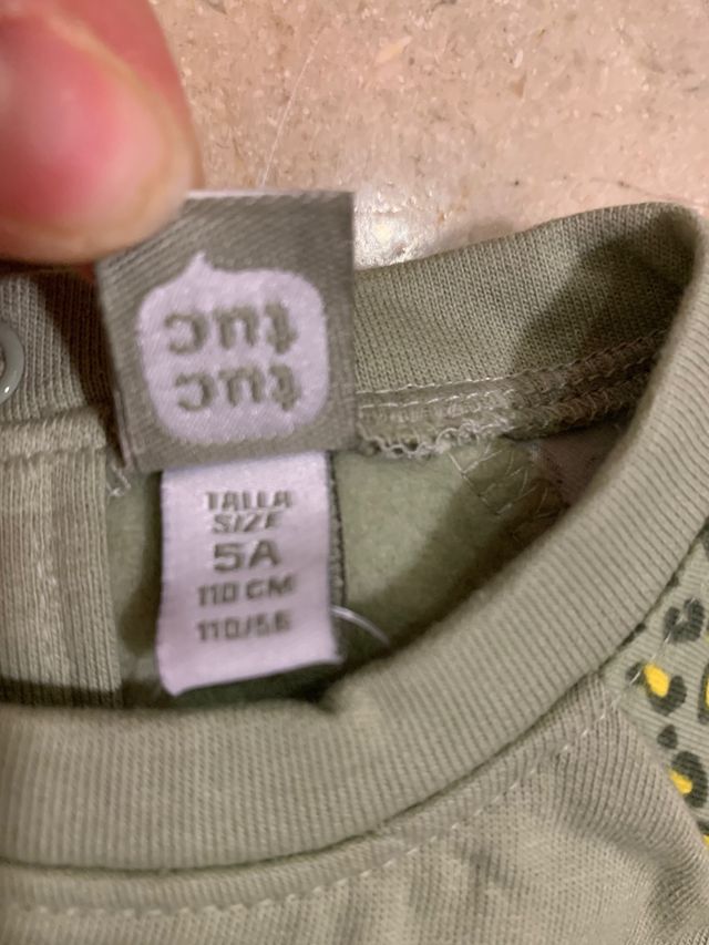 Vestido niña Tuc Tuc.Talla 5.Nuevo