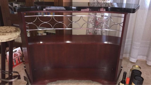 barra bar, sillones y sillas