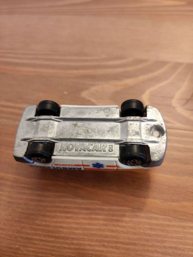 🚗 Majorette Novacar Ambulancia 🚗
