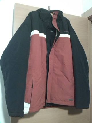Chaquetas chaquetones parka polar hombre de segunda mano por 1 EUR en  Barcelona en WALLAPOP