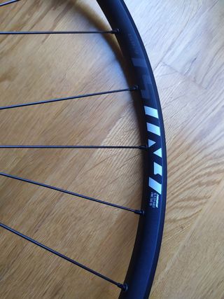 Ruedas mtb 29 boost de segunda mano por 162 EUR en Salamanca en WALLAPOP