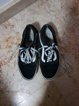 vans basicas negras