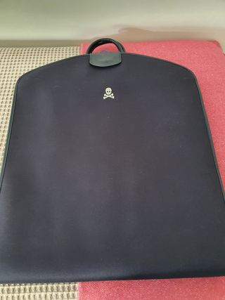 CHAQUE SCALPERS A MEDIDA de segunda mano por 600 EUR en Madrid en WALLAPOP