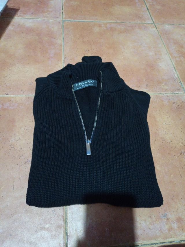 Chaleco negro adolescente