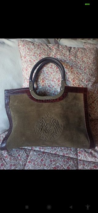 Bolso Guy Laroche de segunda mano por 75 EUR en Mérida en WALLAPOP