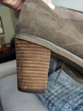 Botas para mujer marca Unit del corte inglés de segunda mano por 6 EUR en  Móstoles en WALLAPOP