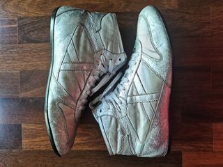 Zapatillas Munich plateadas de segunda mano por 27 EUR en Vigo en WALLAPOP