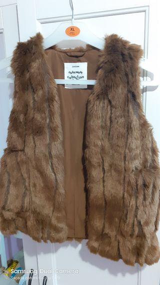 CHALECO ZARA KIDS PIEL PELO NIÑA ZARA de segunda mano por 10 EUR en  Beniajan en WALLAPOP
