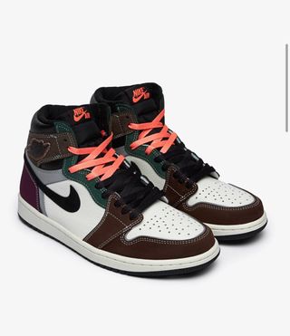 Air Jordan 1 Retro High OG “Dark Mocha” Size 42