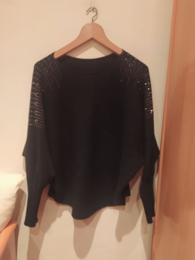 Jersey con brillantitos