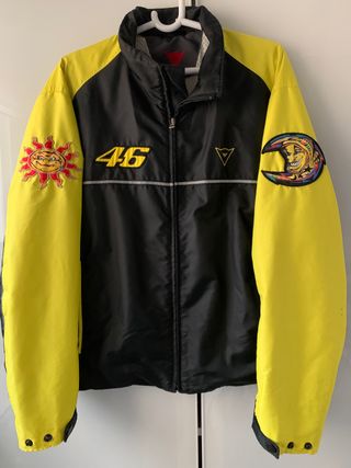 Chaqueta moto Dainese Valentino Rossi de segunda mano por 90 EUR en Córdoba  en WALLAPOP