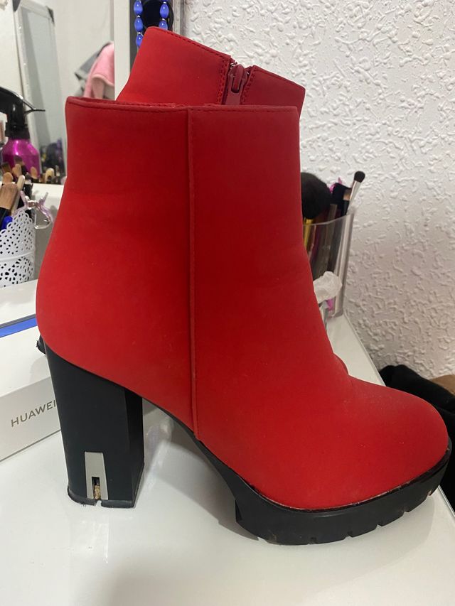 Botines rojos