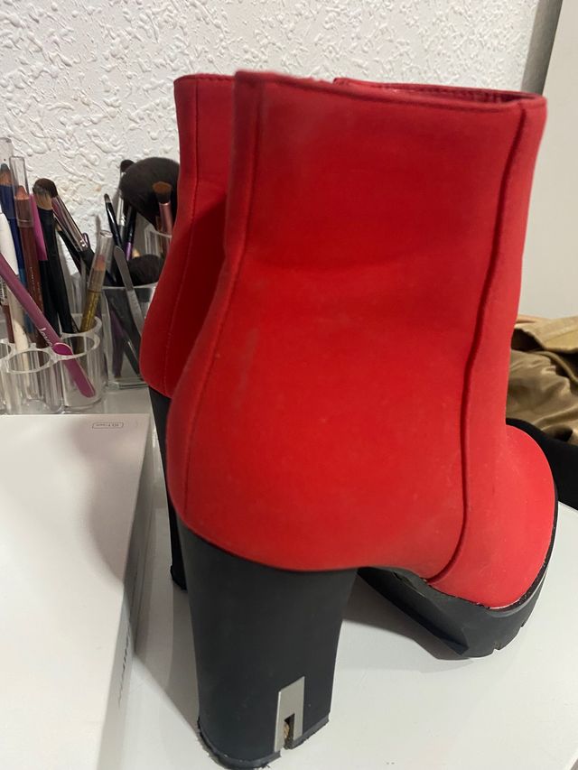 Botines rojos