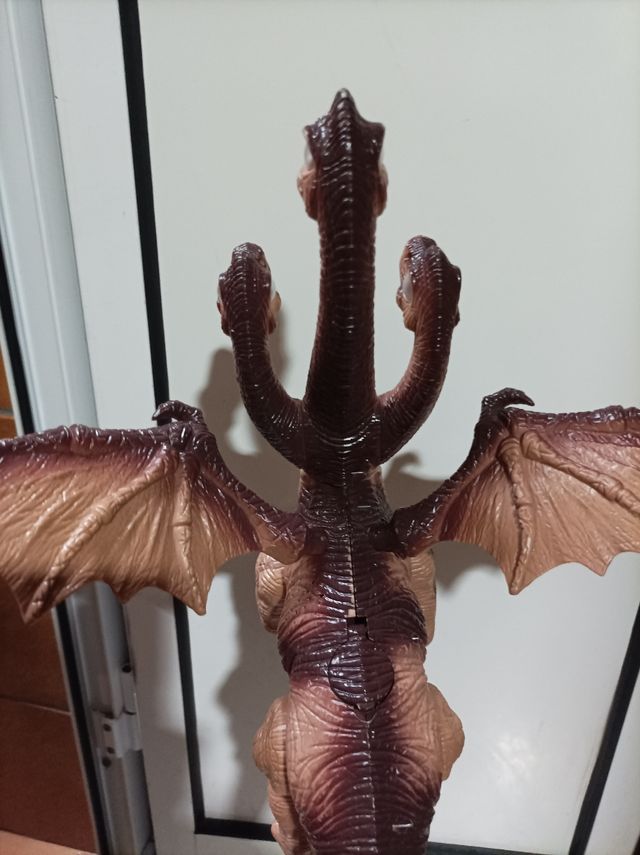 46X45X31 Cm Dinosaurio 3 Cabezas Luces Movimientos