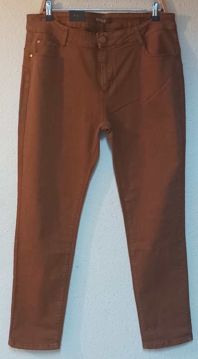 Pantalones marca Max&Liu