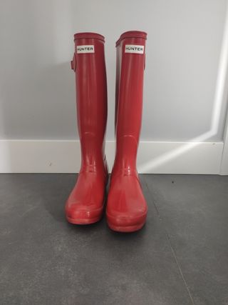 Botas Hunter rojas de segunda mano por 60 EUR en Barakaldo en WALLAPOP