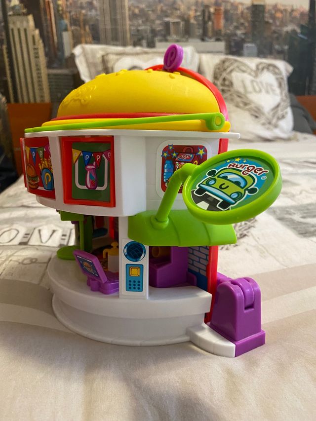 Hamburgueseria pin y pon con utensilios