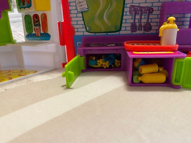 Hamburgueseria pin y pon con utensilios