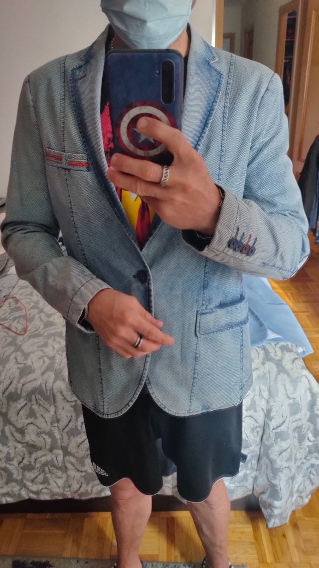 Americana alternativa.