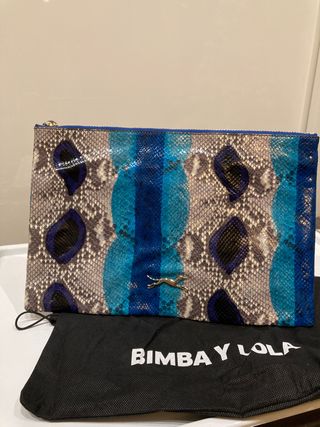 BOLSO BIMBA Y LOLA SERPIENTE de segunda mano por 20 EUR en Madrid en  WALLAPOP