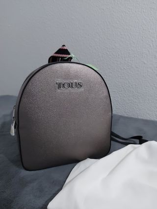 Mochila Tous New Essence Gris. de segunda mano por 100 EUR en Plasencia en  WALLAPOP
