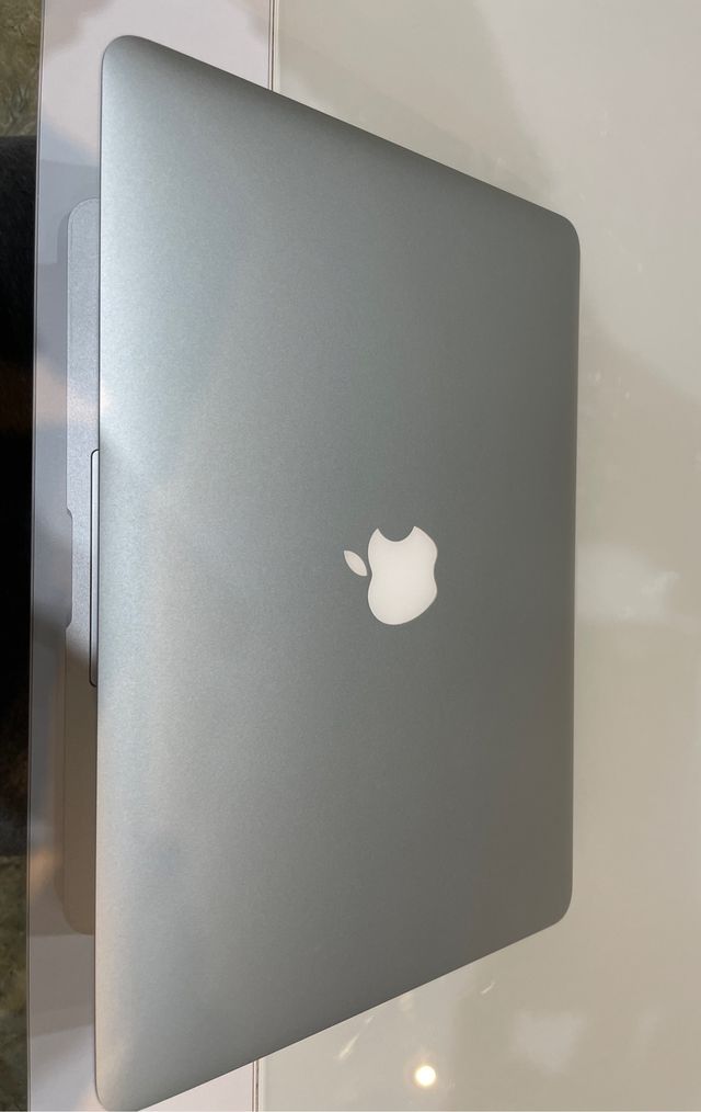 MacBook Air 13" 2013 8g 128g