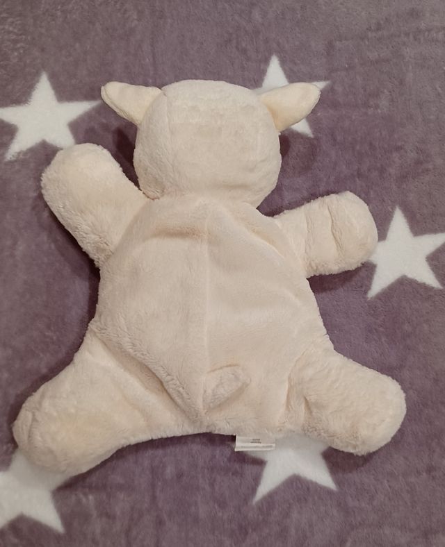 Osito de peluche en beig.