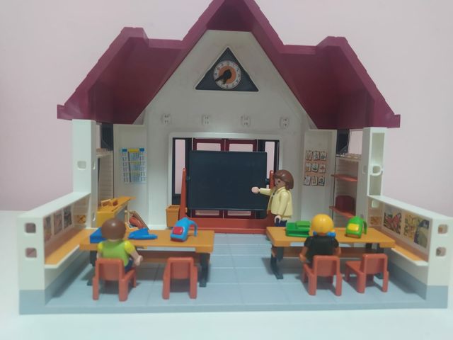 escuela playmobil