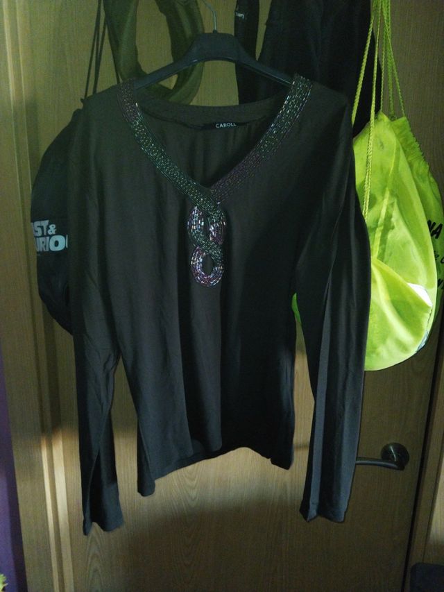 LOTE BLUSA Y CAMISETA VESTIR