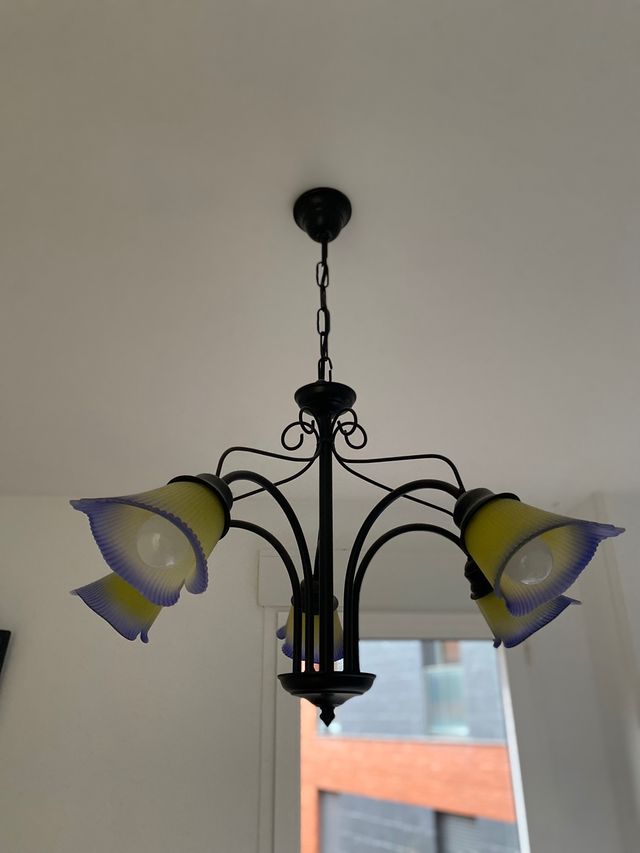 Lámpara de Techo y Lamparas de Mesillas