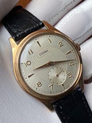 Quadrante testurizzato coda orologio svizzero rivisto seconda mano per 120  EUR su Barcelona su WALLAPOP