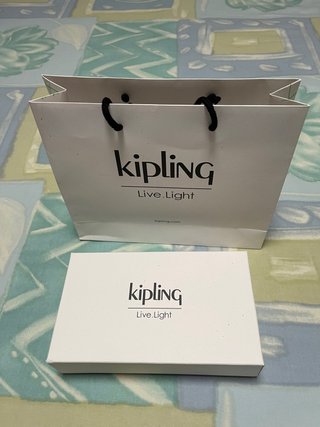 Bolsa + caja kipling