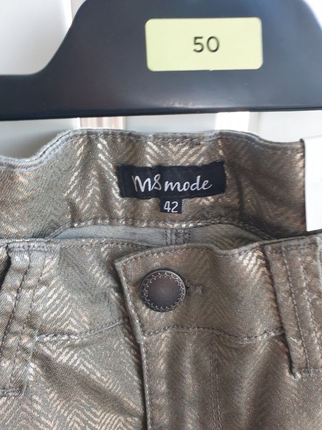 Pantalon nuevo dorado y verde