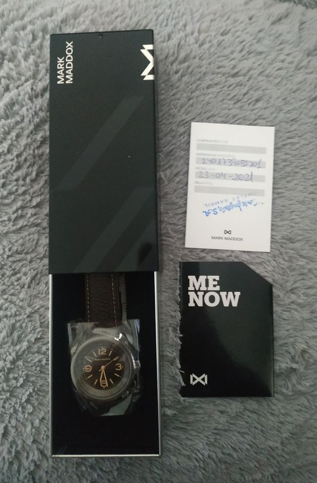 Reloj Mark Maddox nuevo original