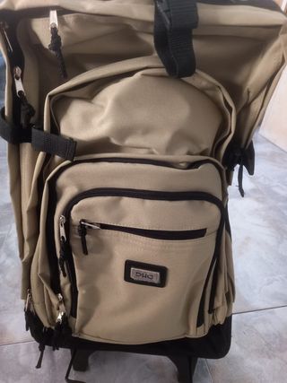 Maleta mochila ruedas de segunda mano por 40 EUR en Puerto de Sagunto en  WALLAPOP