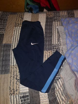 chandal nike pitillo