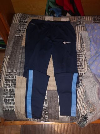 chandal nike pitillo