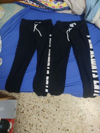 Pantalones de chándal polinesia de segunda mano por 5 EUR en La Cuesta en  WALLAPOP