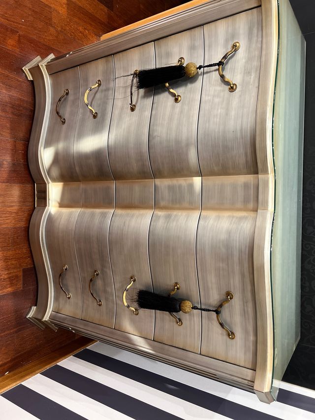 CÓMODA  1,15 x 50  cinco cajones curvos