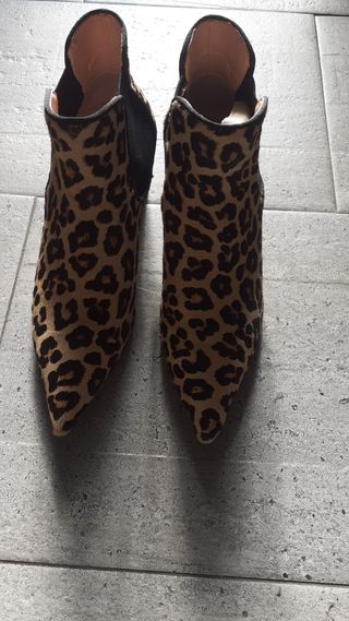 Botines Zara de leopardo de segunda mano en WALLAPOP