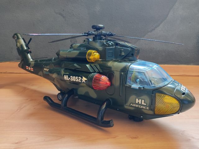 helicóptero de juguete