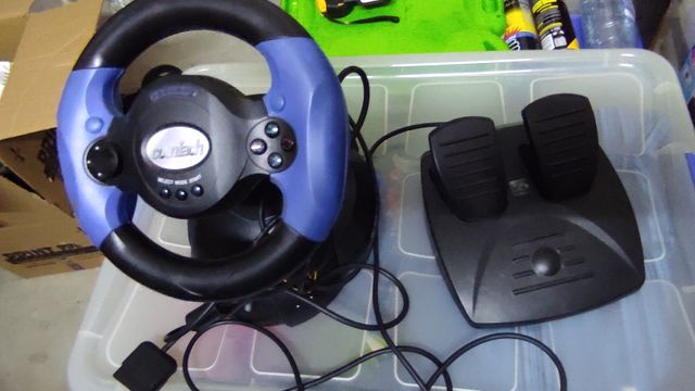 PEDALES Y VOLANTE PLAY2